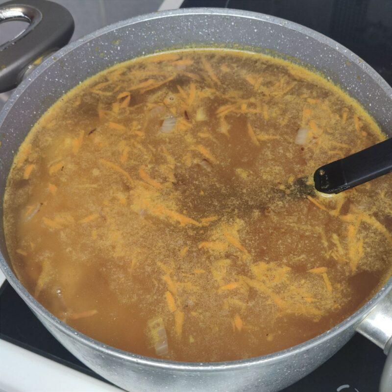 Сырный суп с фрикадельками из курицы